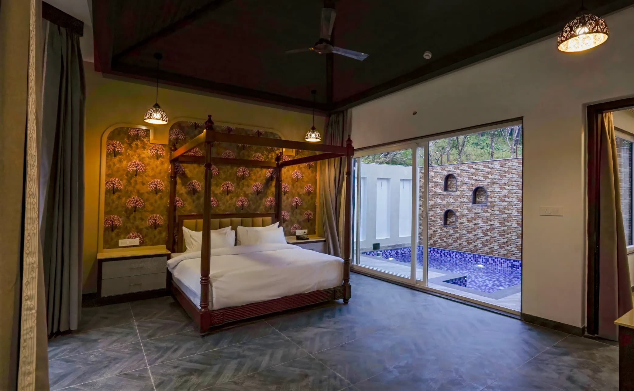 vana suite with pool and living room